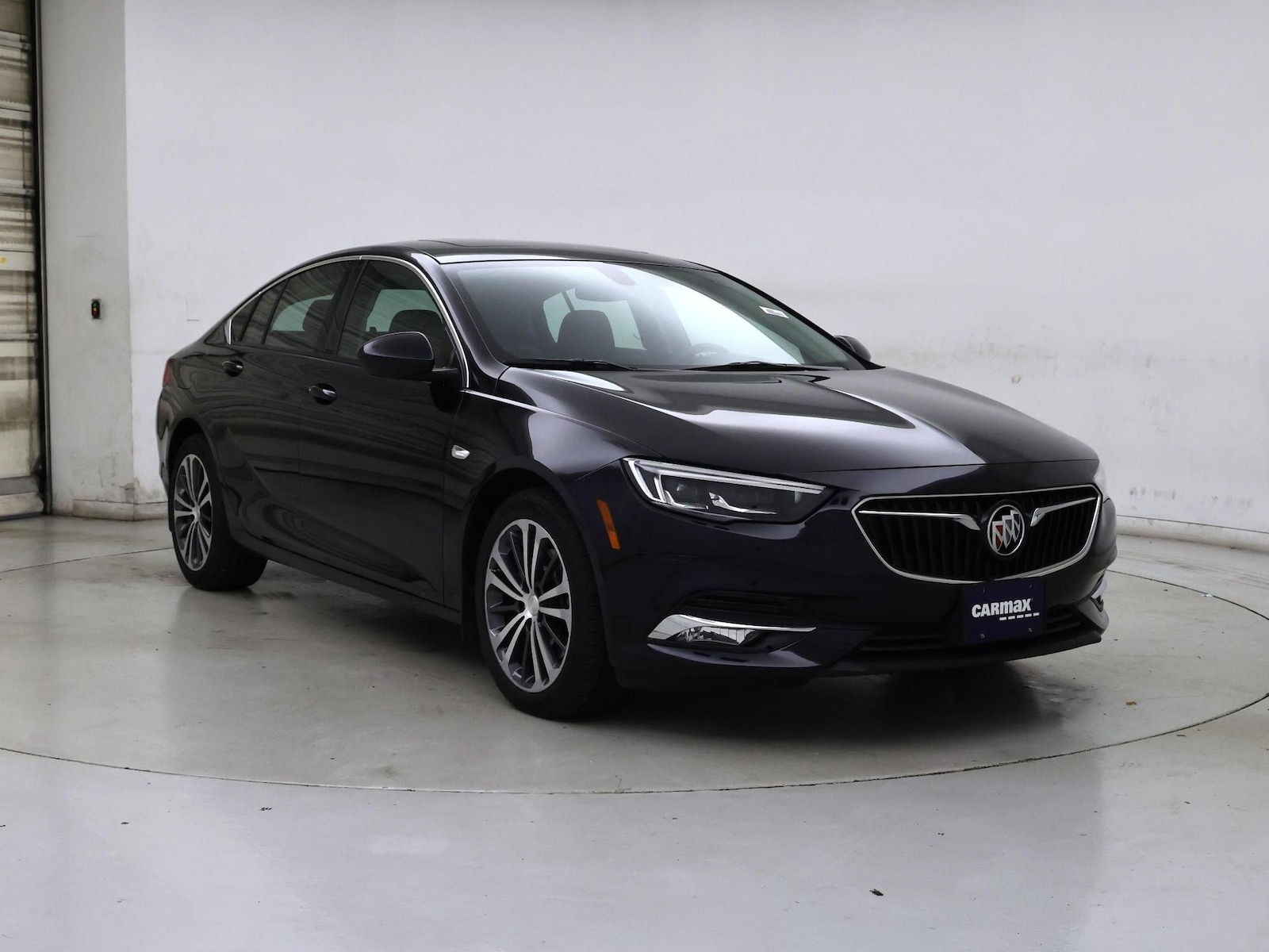 buick regal sportback 2018 W04GR6SX8J1105828 image buick regal sportback 2018 W04GR6SX8J1105828 image